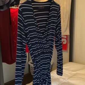 Vineyard Vines Dress